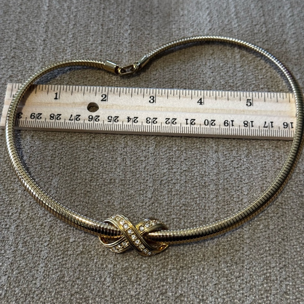 Elegant Gold Necklace